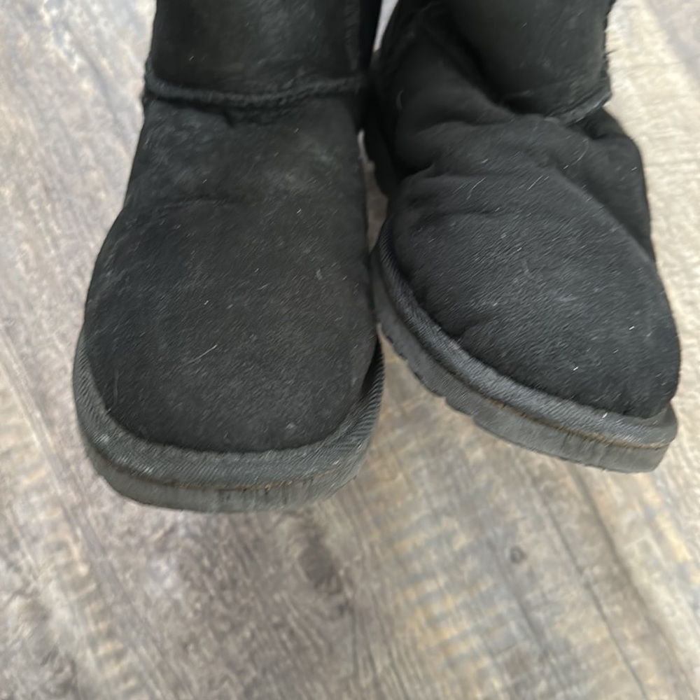 Boots - Picture 2 of 6